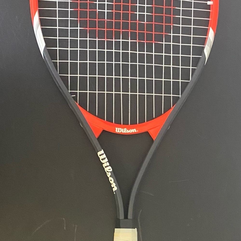 Wilson Fusion
Wilson Fusion XL Tennis Racket

Wilson Fusion XL Tennis Racket